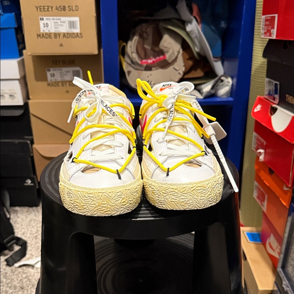 Nike Sneakers - White and Yellow